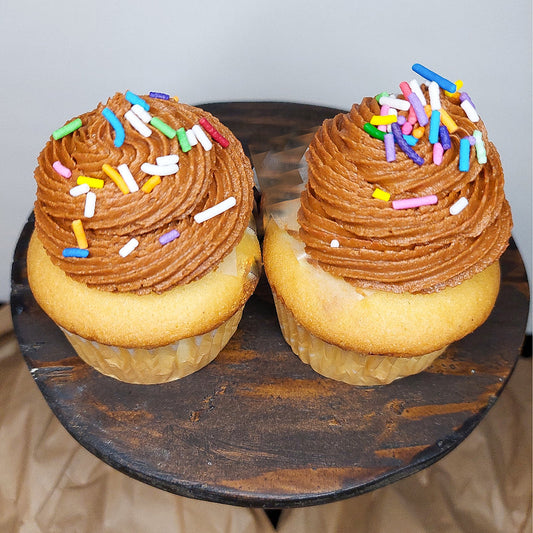 Butter Cake with Chocolate Buttercream Frosting and Sprinkles Gourmet Baking Kit